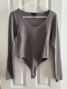 Forever 21 Ribbed Long-Sleeve Bodysuit in Charcoal Grey